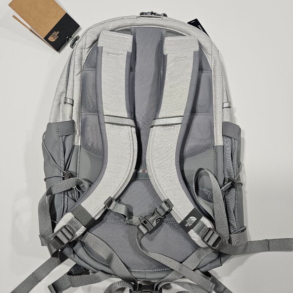 The North Face Women’s Borealis Backpack Gray 27L NWT - Picture 2 of 8